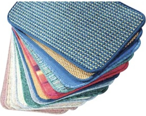Klasický koberec v rôznych farbách 65x180 cm