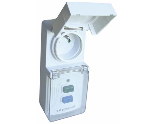 Adaptér 16A 30mA IP44